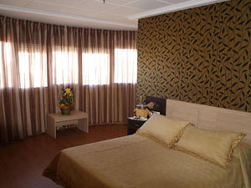 Hotel Los Chiles فيانويفا ديل أرثوبيسبو الغرفة الصورة